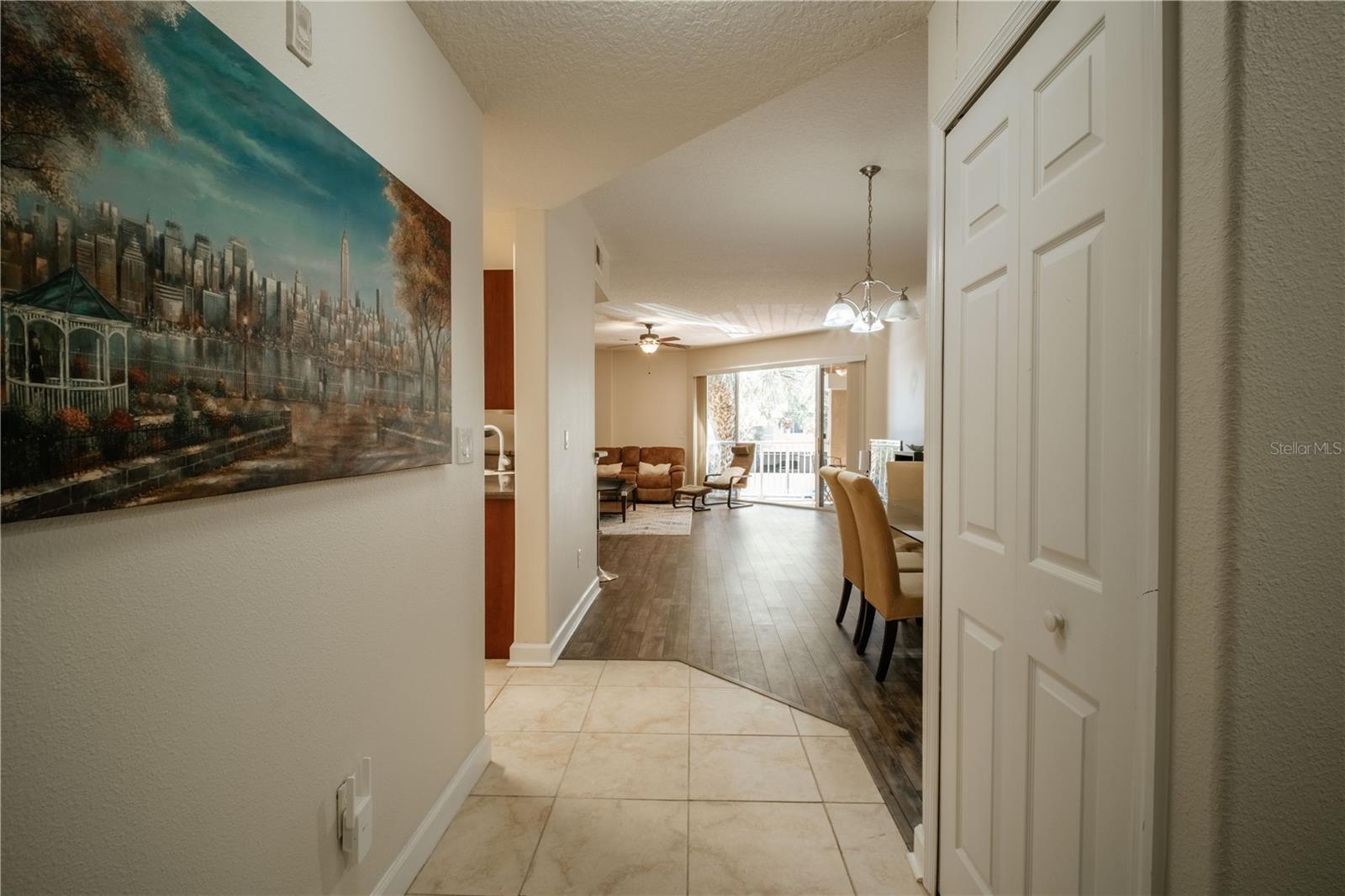 PROMENADE PH 01 - Residential