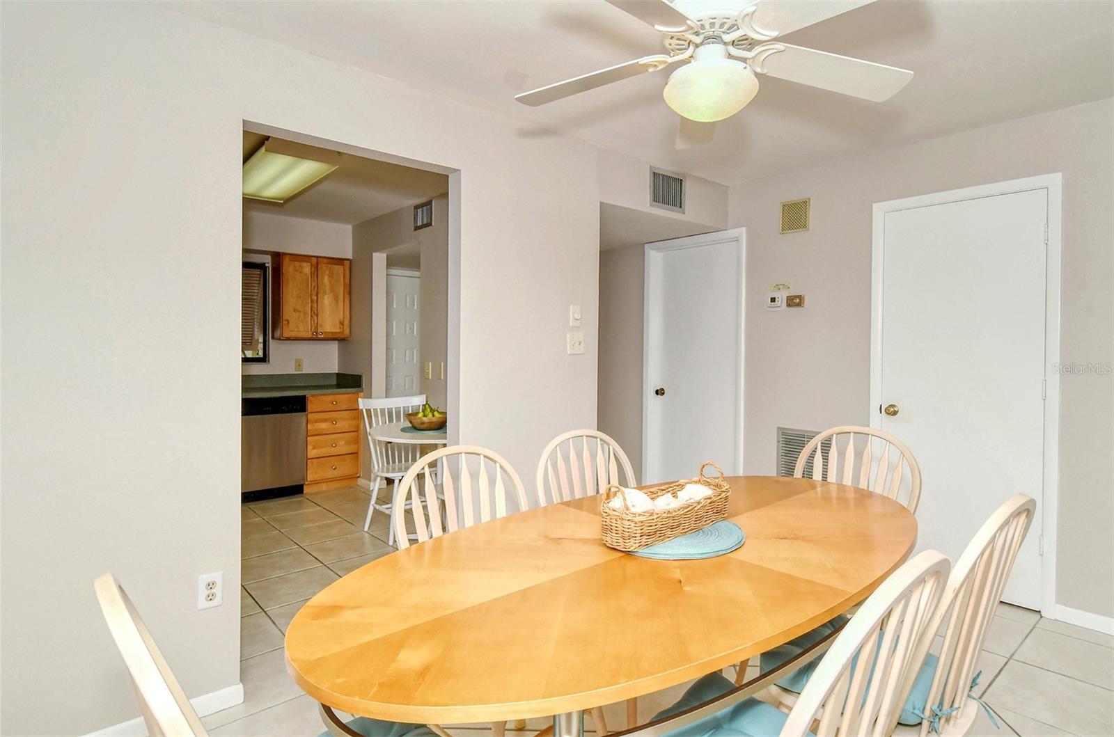 WILLOW LINKS - Residential Lease