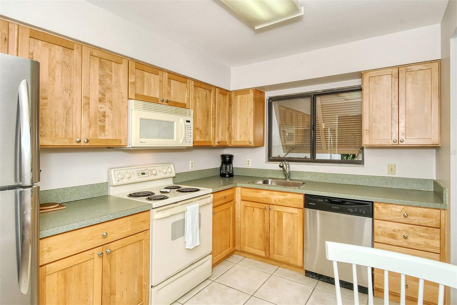 WILLOW LINKS - Residential Lease