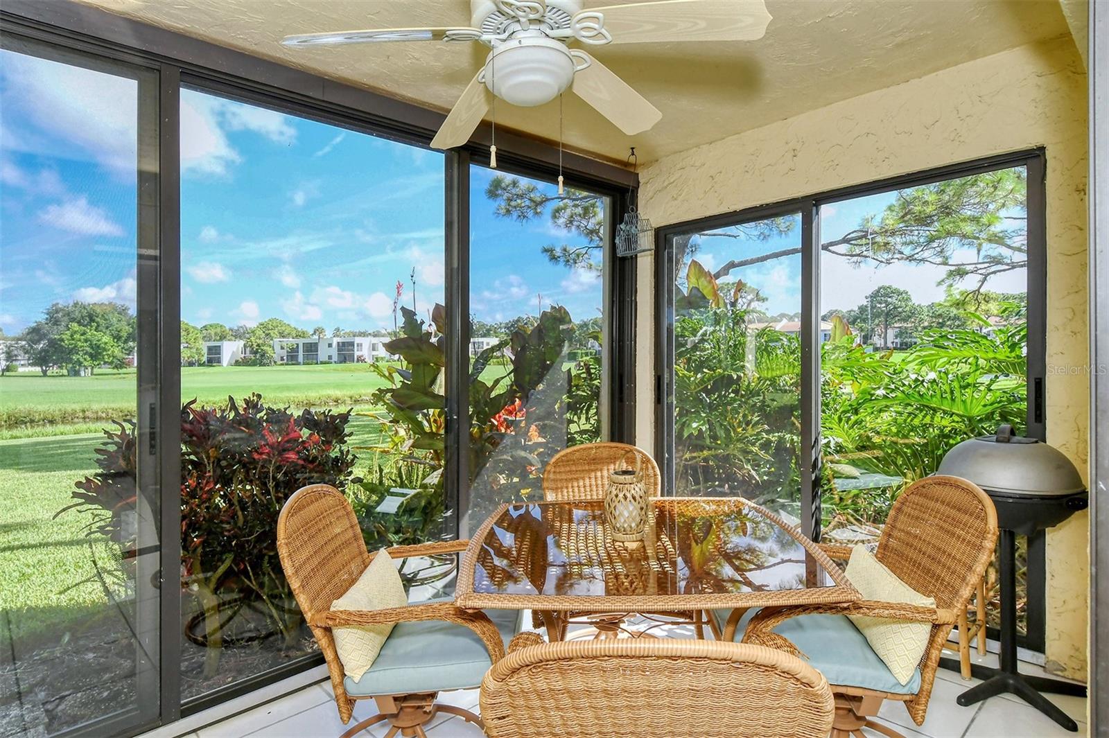WILLOW LINKS - Residential Lease