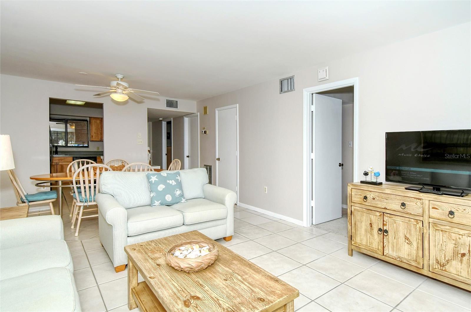 WILLOW LINKS - Residential Lease