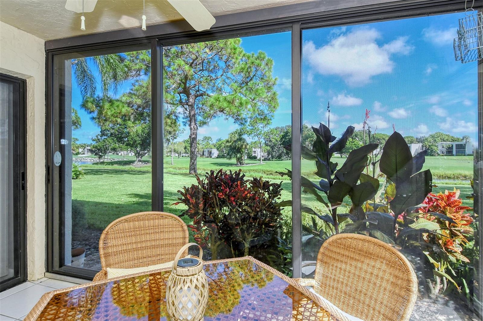 WILLOW LINKS - Residential Lease