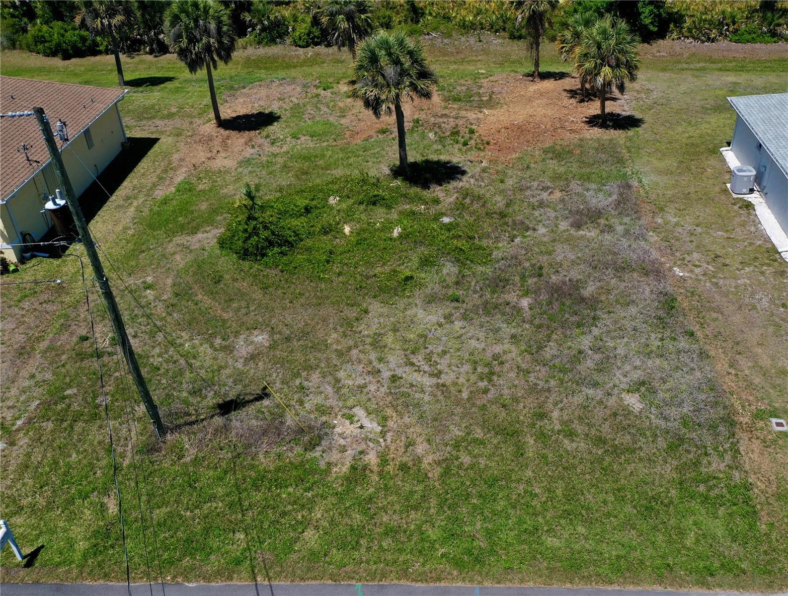 ROTONDA WEST LONG MEADOW - Land