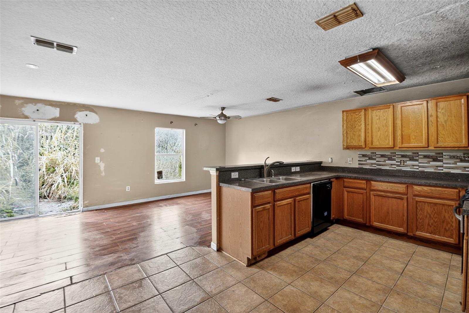 SEMINOLE PARK - Residential