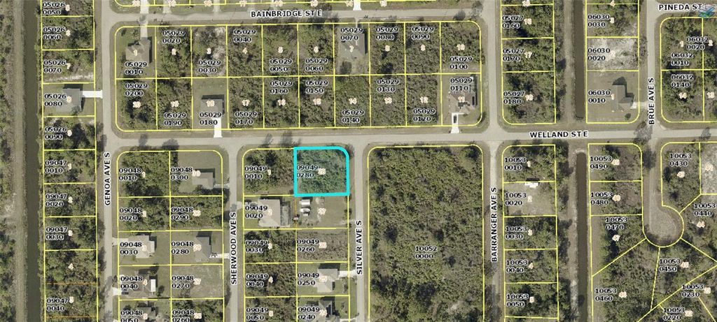Photo of 546 Silver Avenue S, Lehigh Acres, FL 33974 (MLS # O6307267)