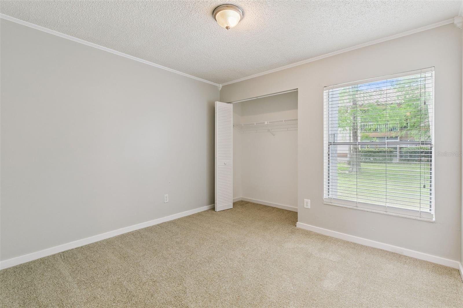 TOWNES SOUTHGATE CONDO TOWNE 07 - Residential