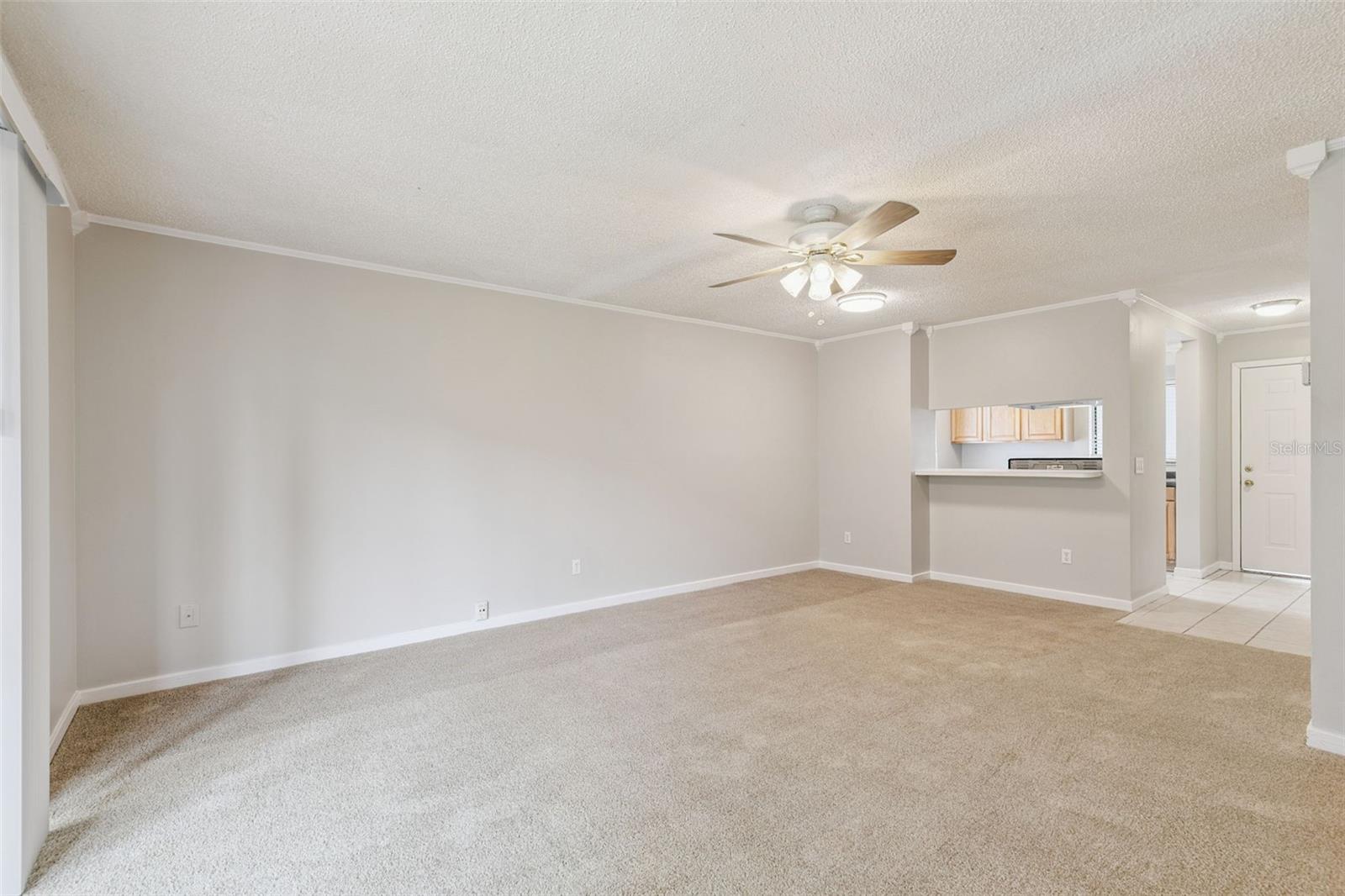 TOWNES SOUTHGATE CONDO TOWNE 07 - Residential