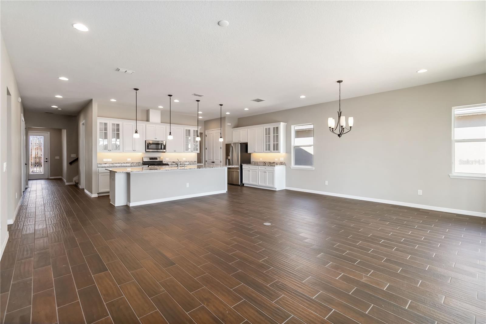 MAGNOLIA AT WESTSIDE - Residential