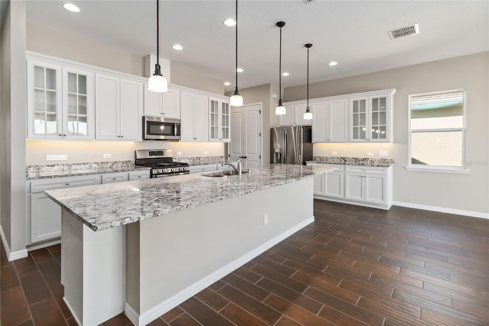 MAGNOLIA AT WESTSIDE - Residential