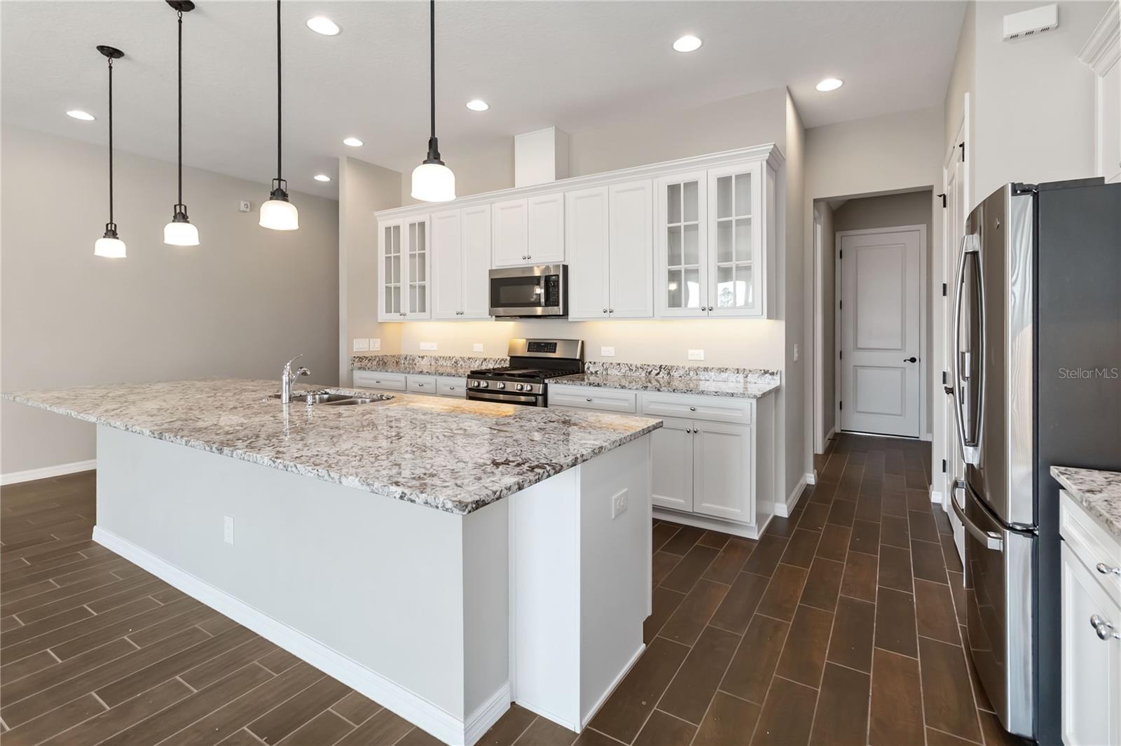 MAGNOLIA AT WESTSIDE - Residential