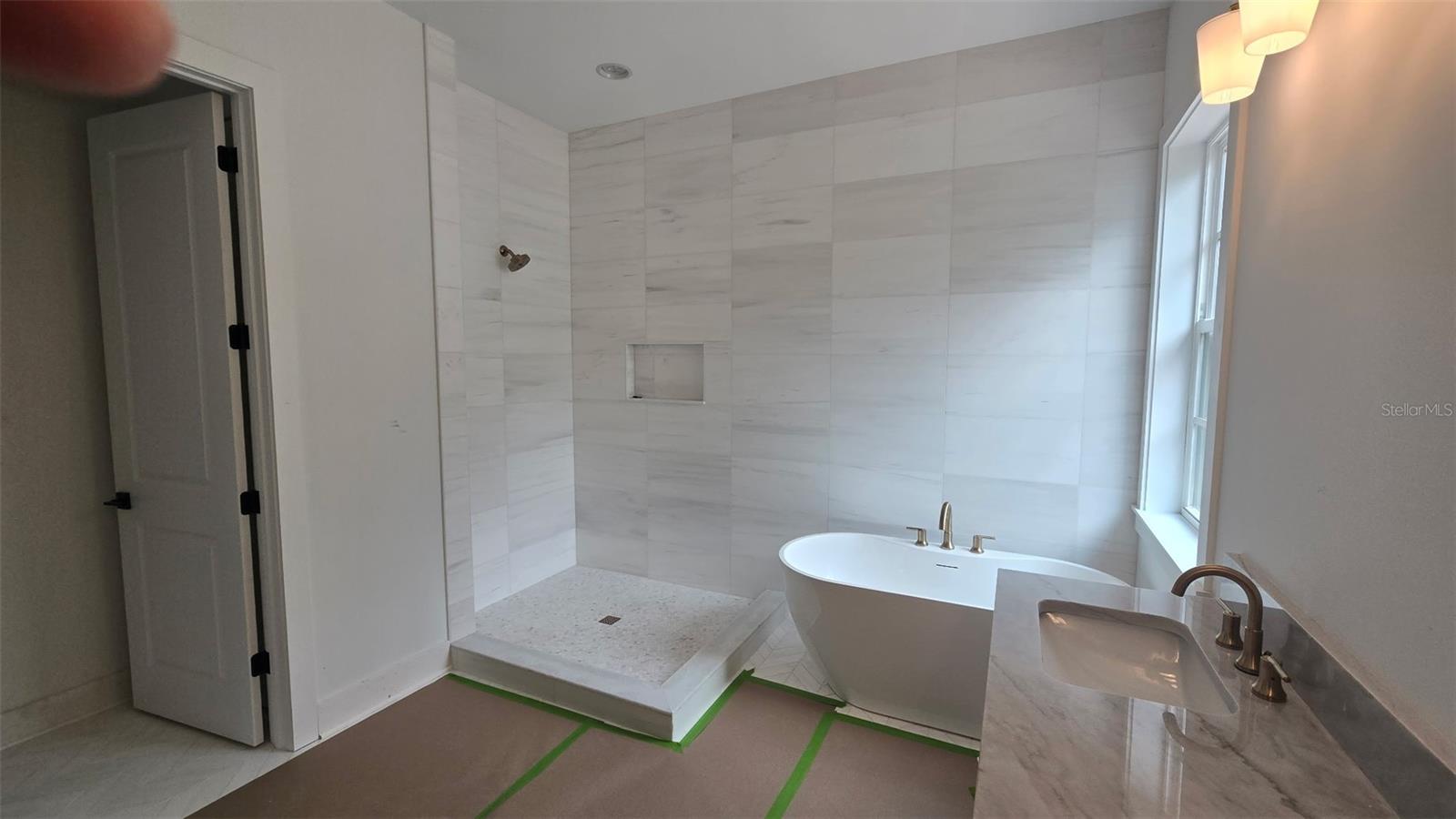 320 W PARK AVENUE