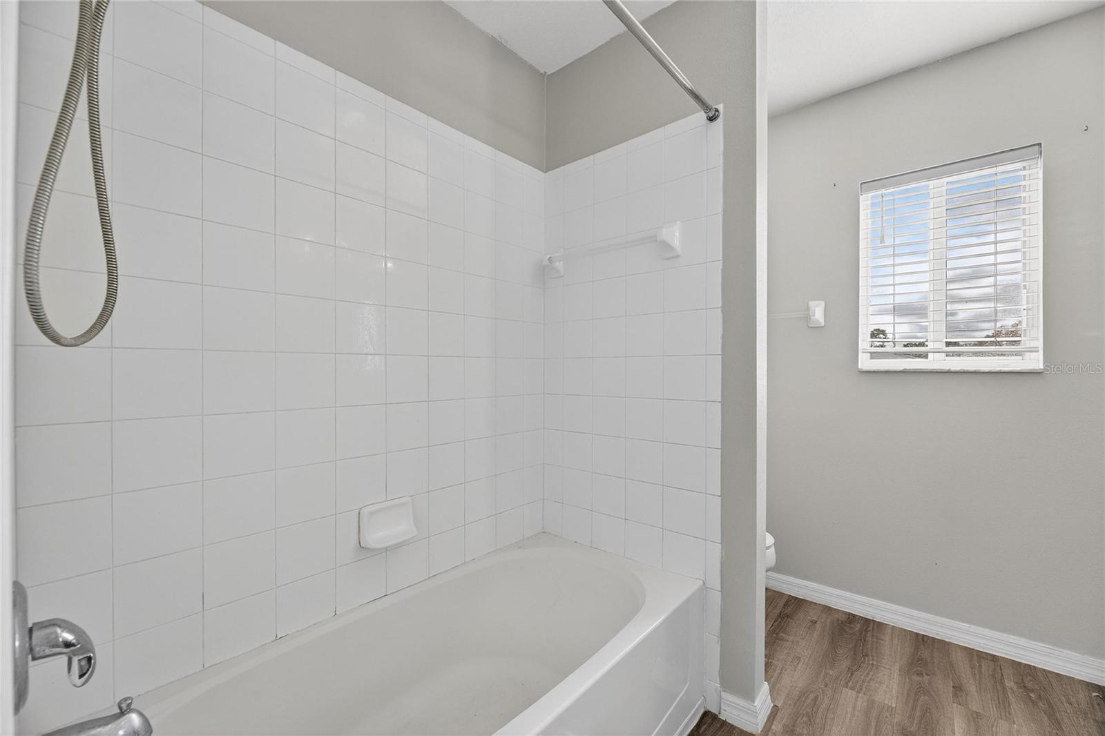 MEADOW POINTE 04 PRCL J - Residential