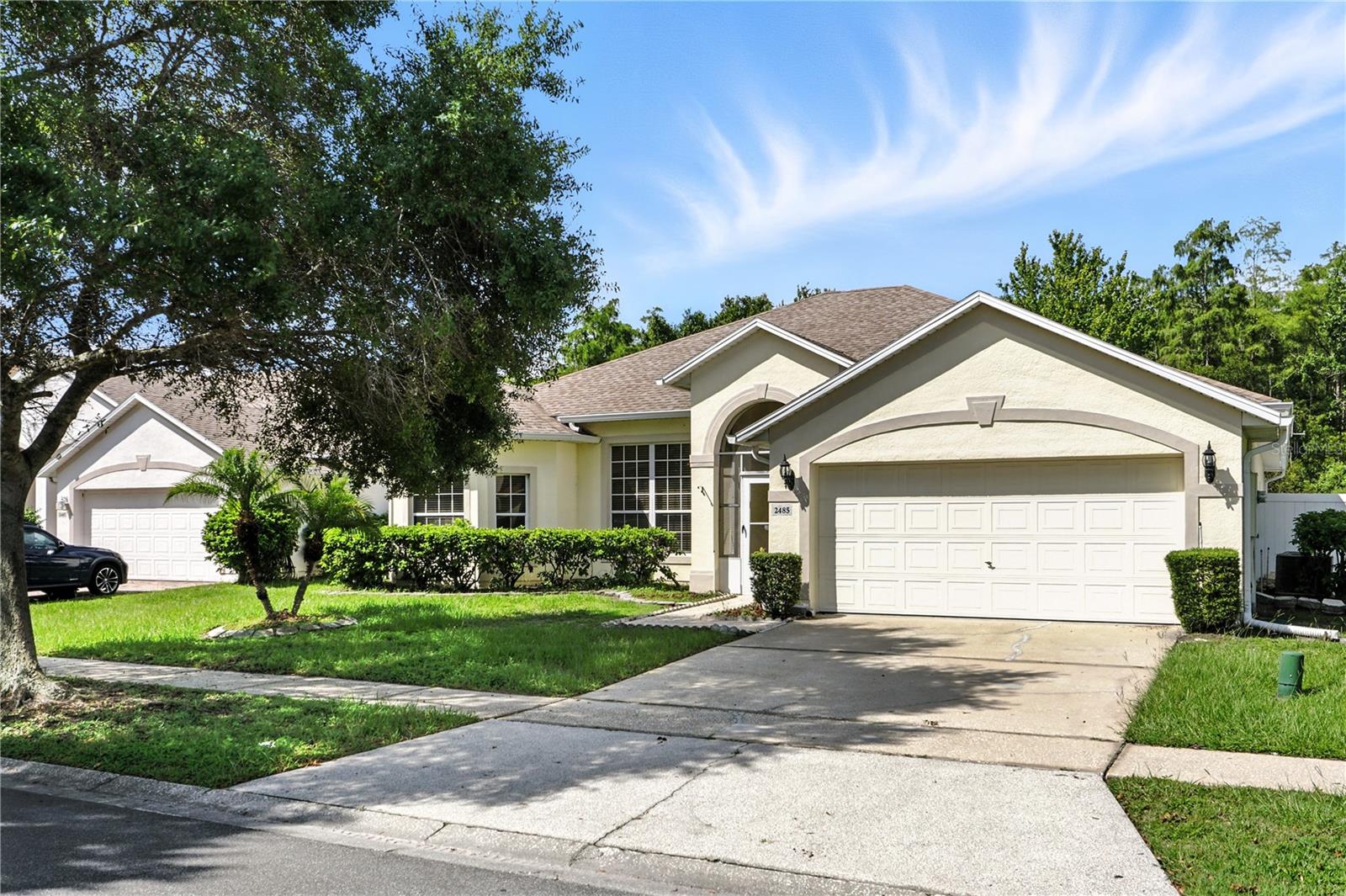2485 HURON CIRCLE
