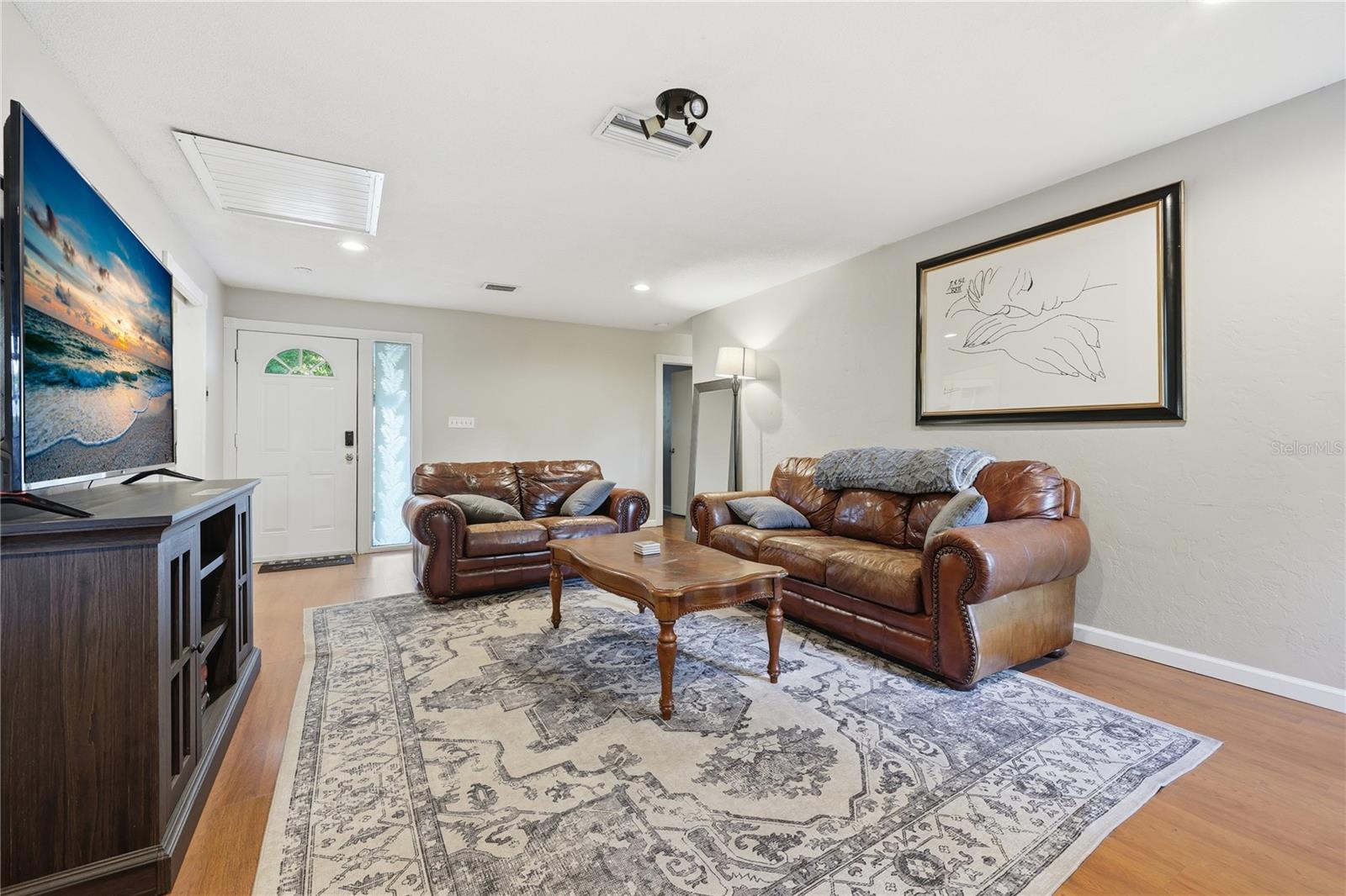 NORTHWOOD - Residential
