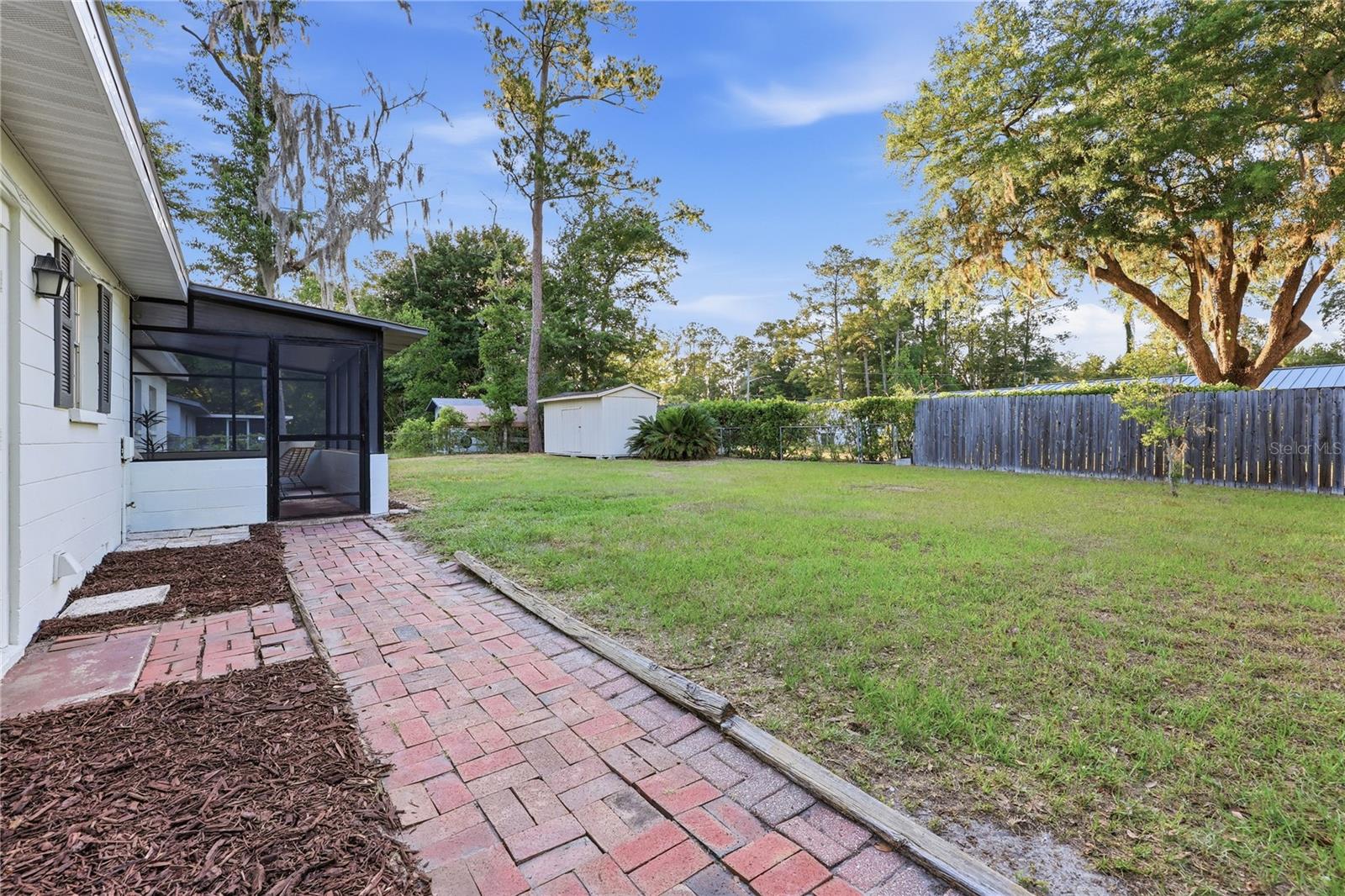 NORTHWOOD - Residential