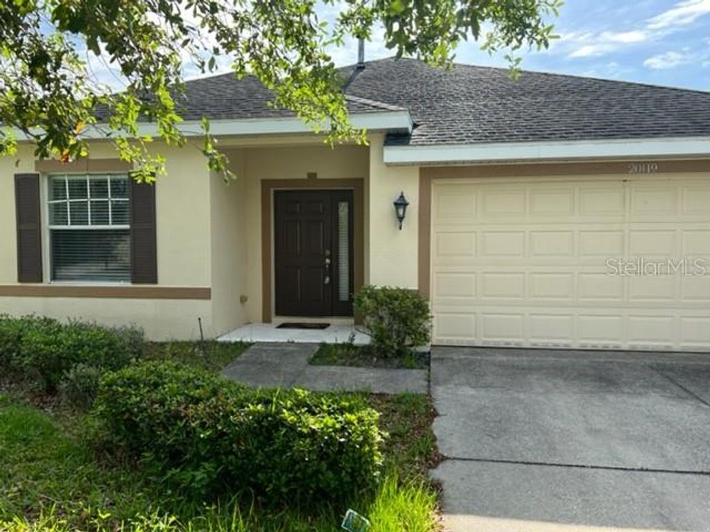 Photo of 20119 Nob Oak Avenue, Tampa, FL 33647 (MLS # W7881911)