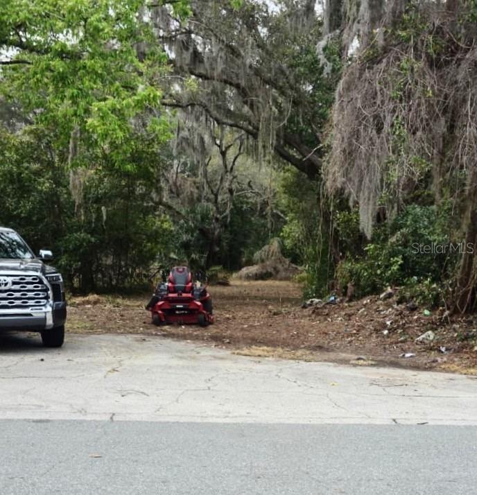 Photo of 194 E 11th Street, Apopka, FL 32703 (MLS # O6429706)