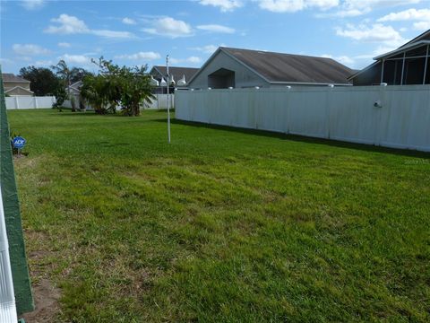 A home in LAKELAND