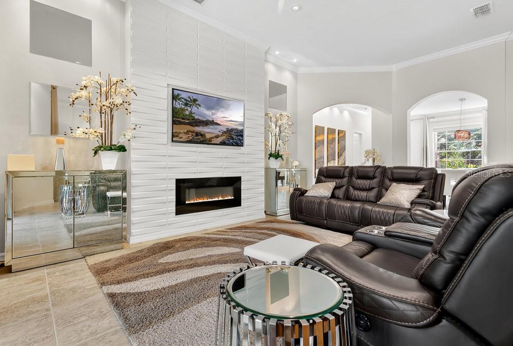 4060 OAK TREE DRIVE