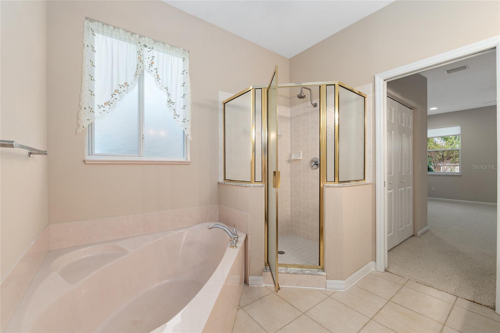 OCALA PALMS UN 07 - Residential Lease