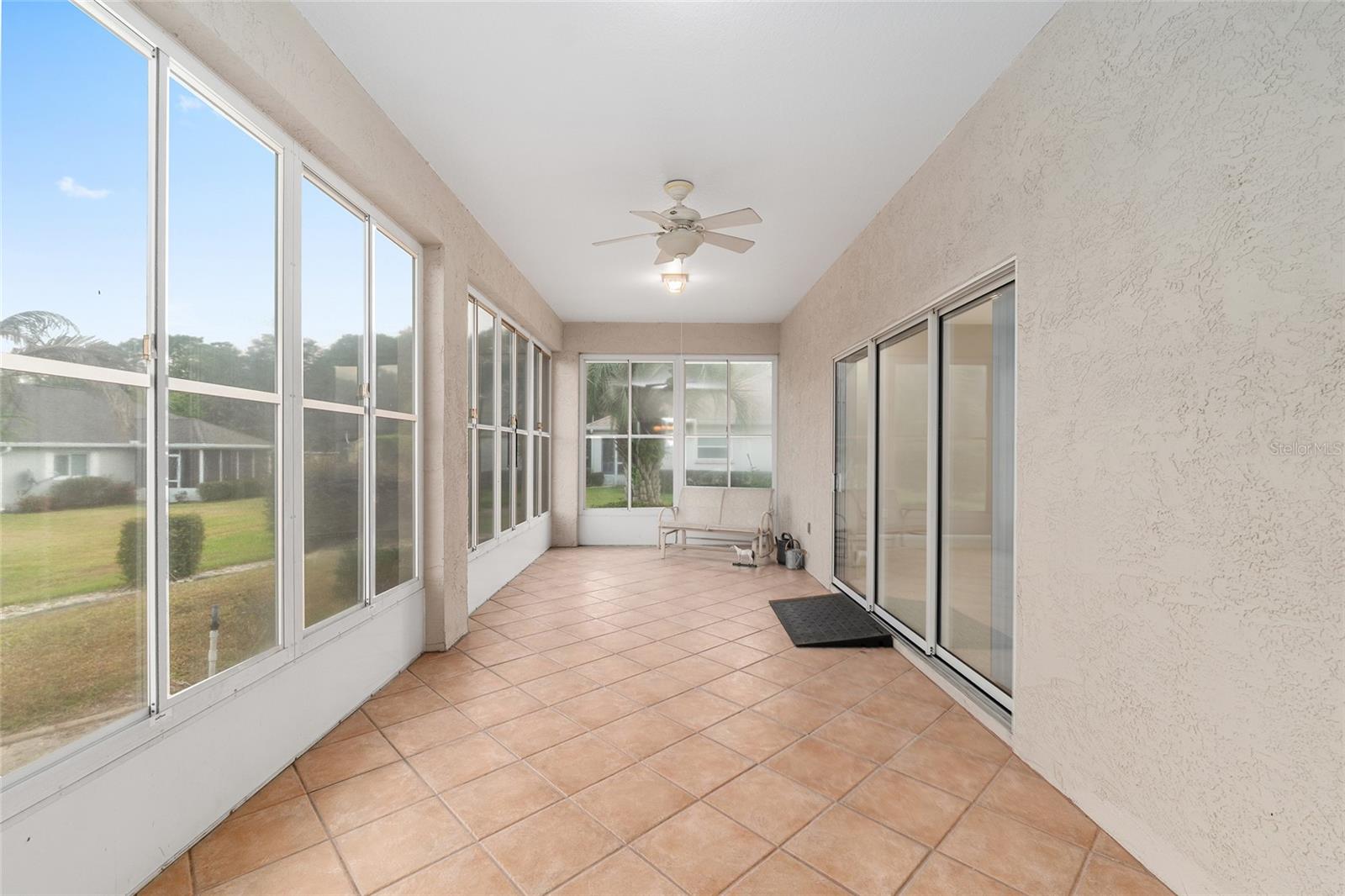 OCALA PALMS UN 07 - Residential Lease