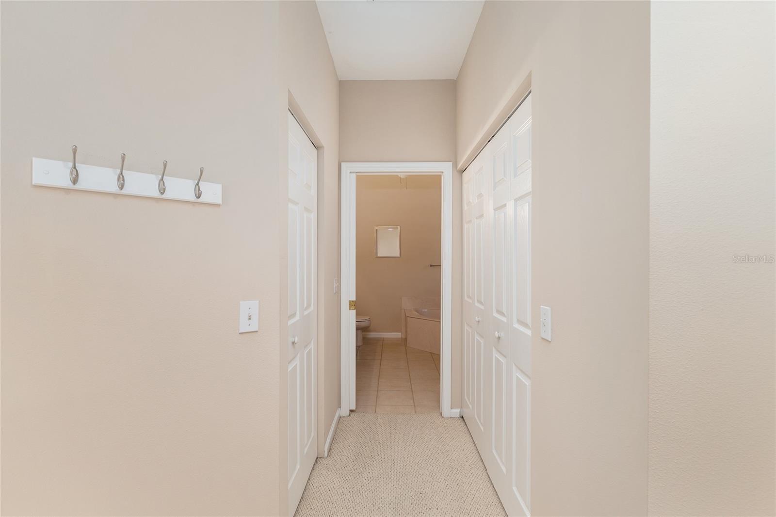 OCALA PALMS UN 07 - Residential Lease