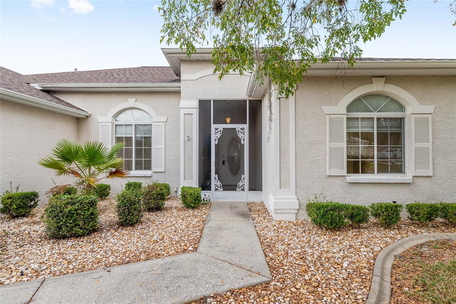 OCALA PALMS UN 07 - Residential Lease