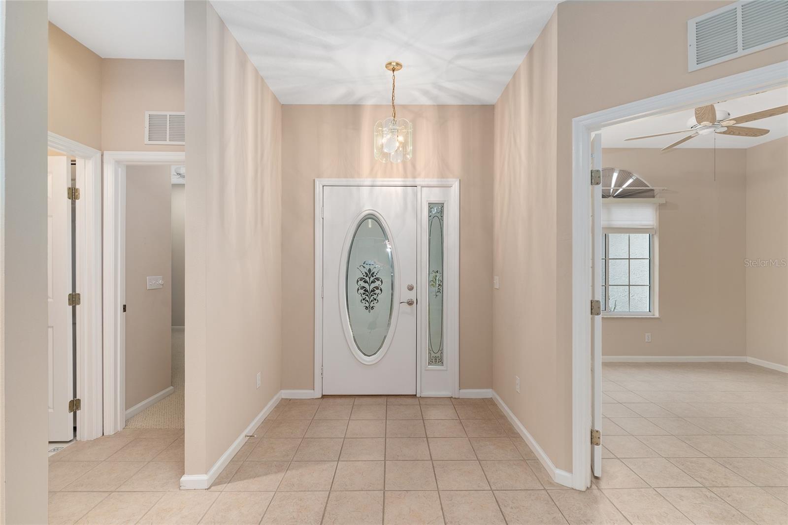 OCALA PALMS UN 07 - Residential Lease