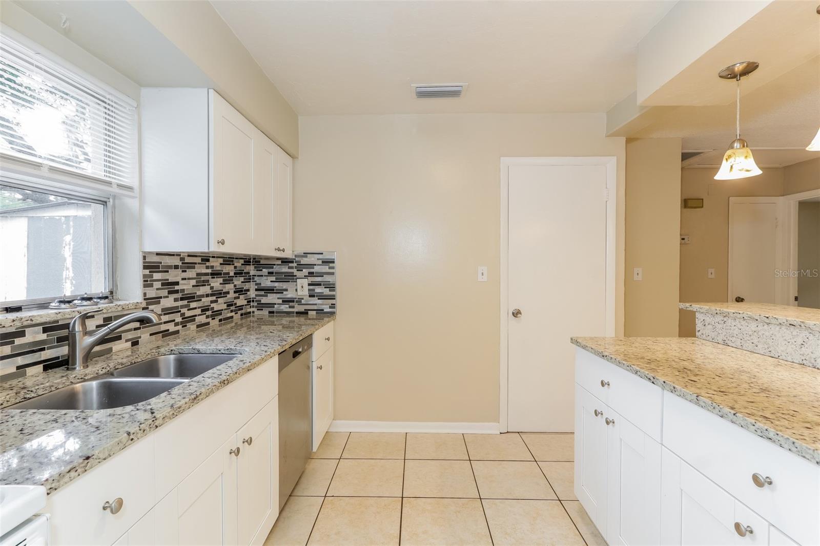 KNIGHTS ACRES - Residential Lease