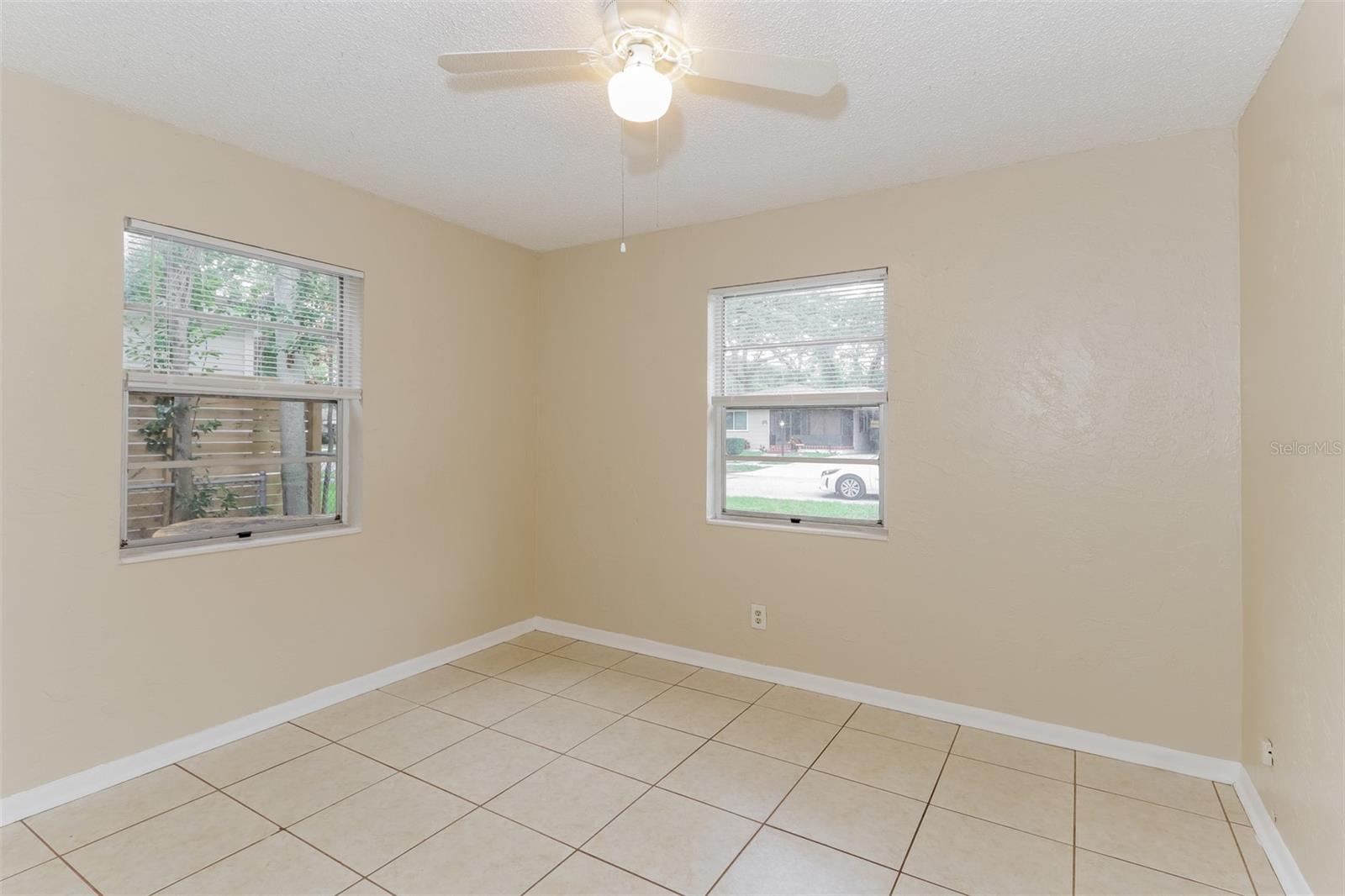 KNIGHTS ACRES - Residential Lease