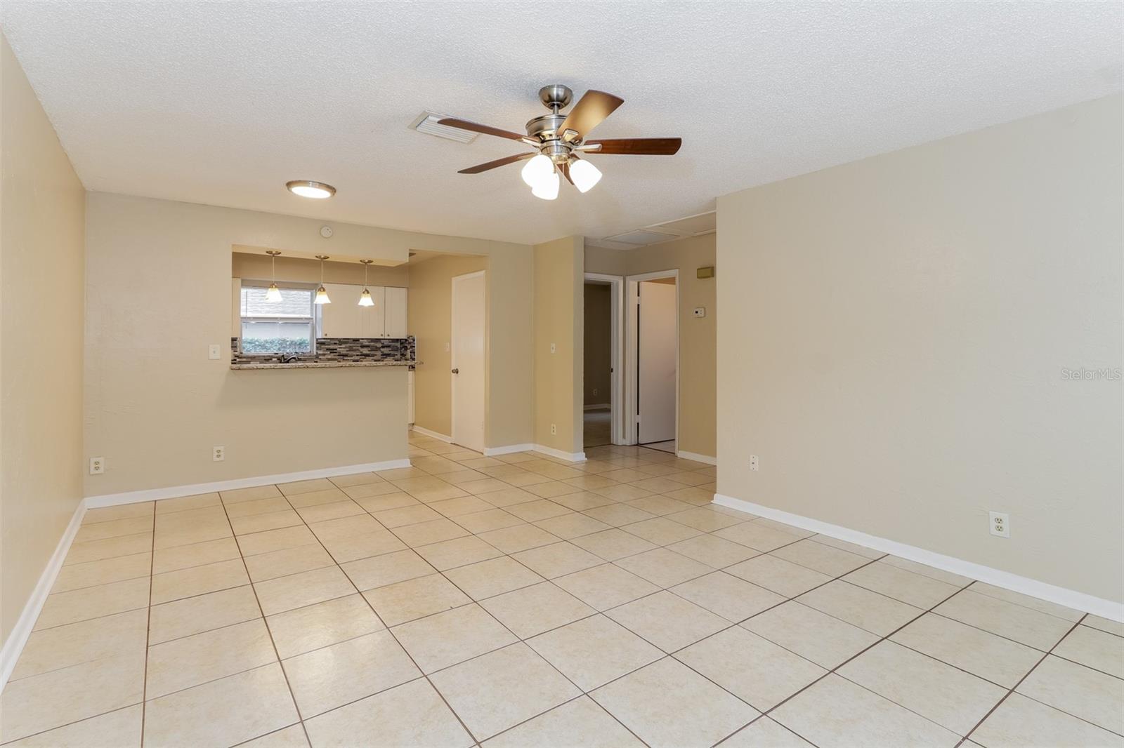 KNIGHTS ACRES - Residential Lease