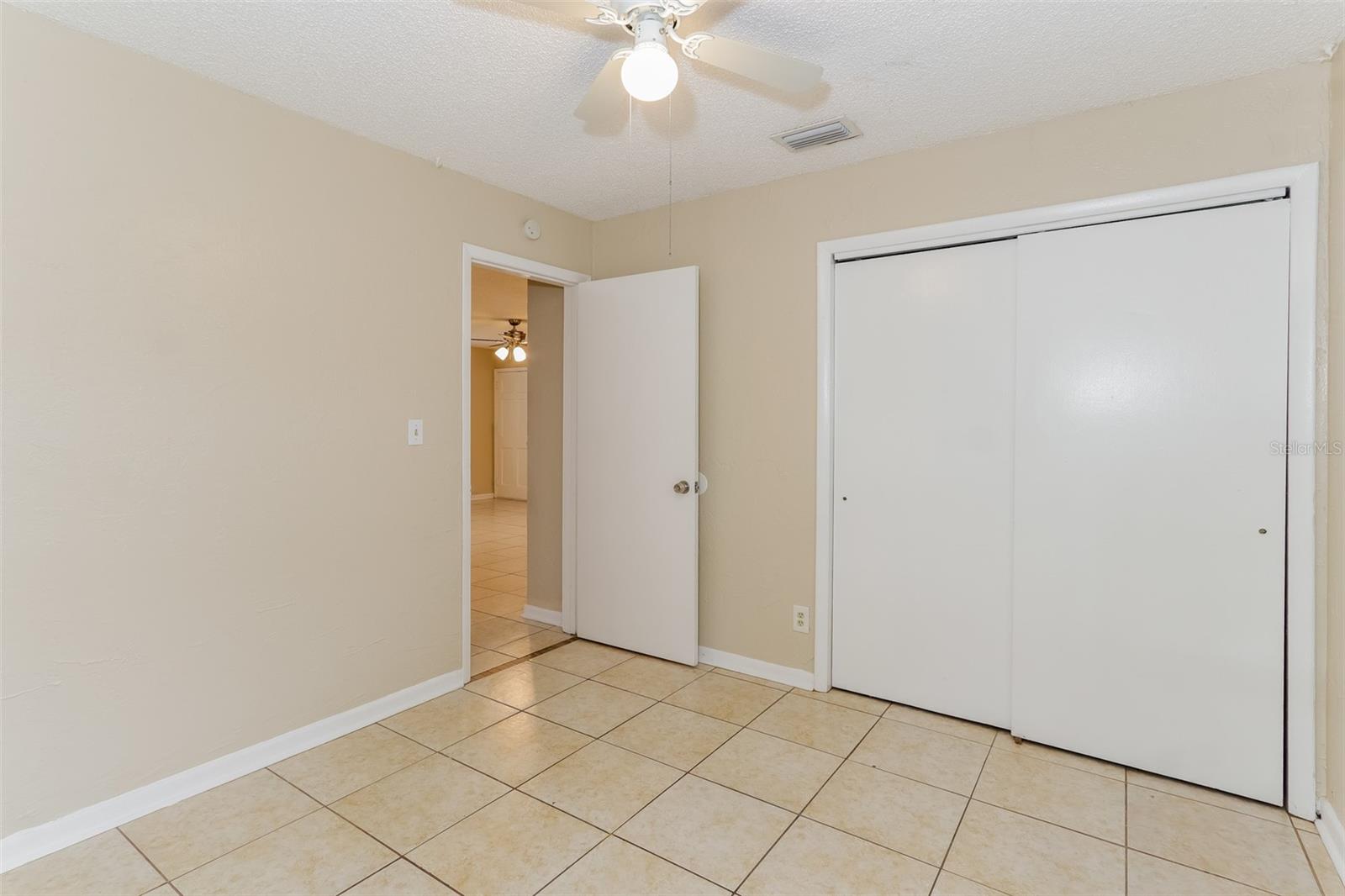 KNIGHTS ACRES - Residential Lease