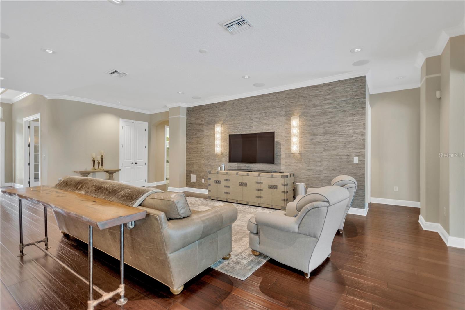 OLD MEMORIAL SUB PHASE 2 LOT 52 - Residential