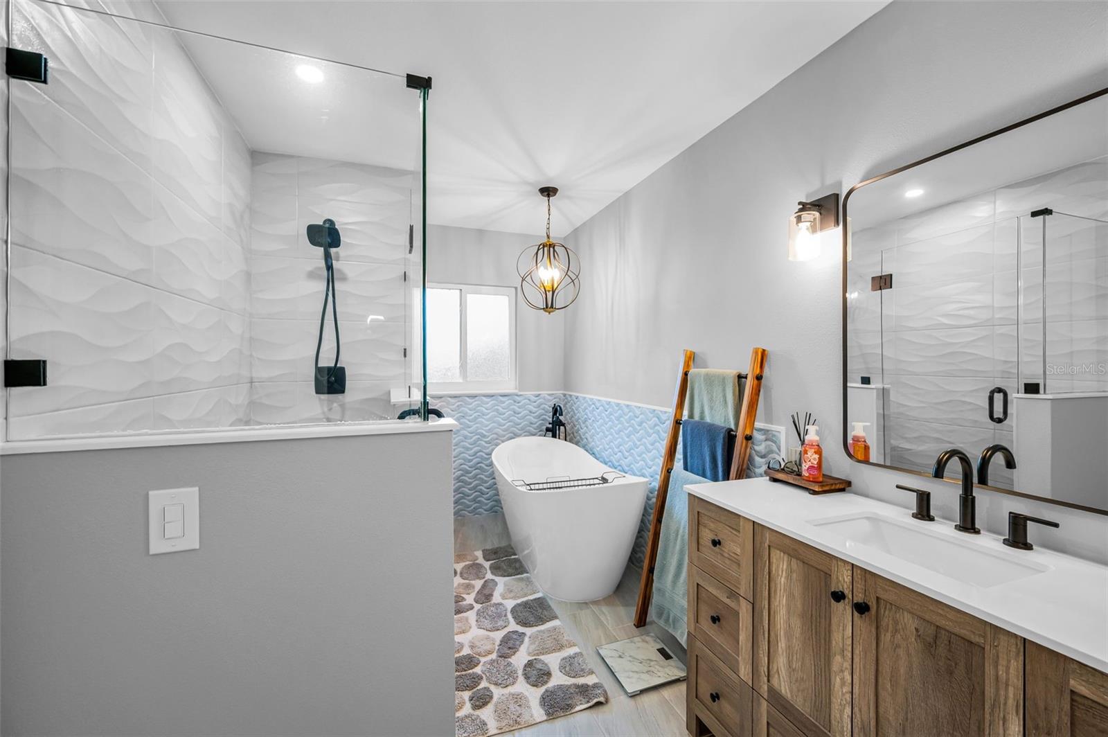 COUNTRYSIDE WOODS - Residential