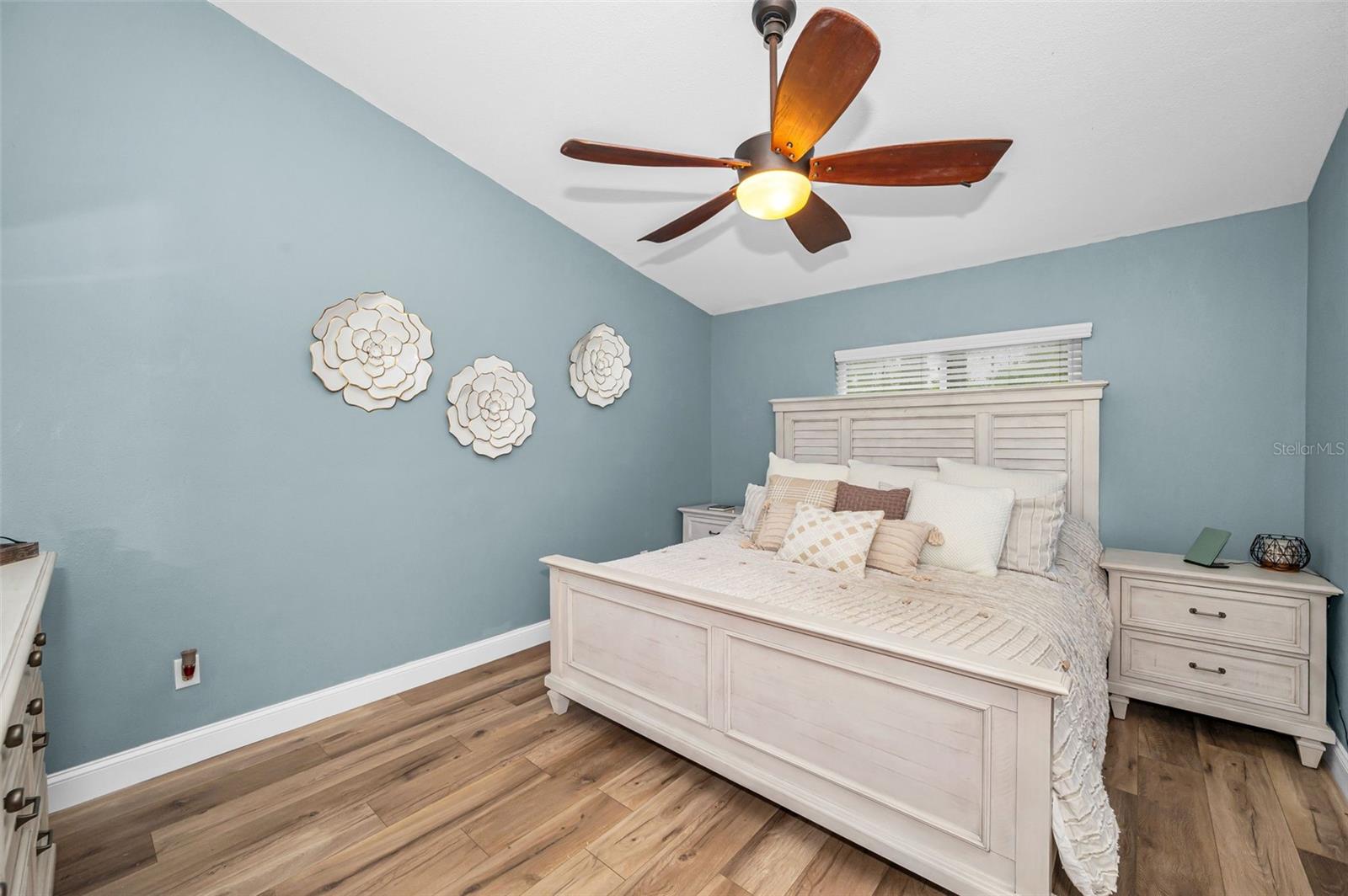 COUNTRYSIDE WOODS - Residential