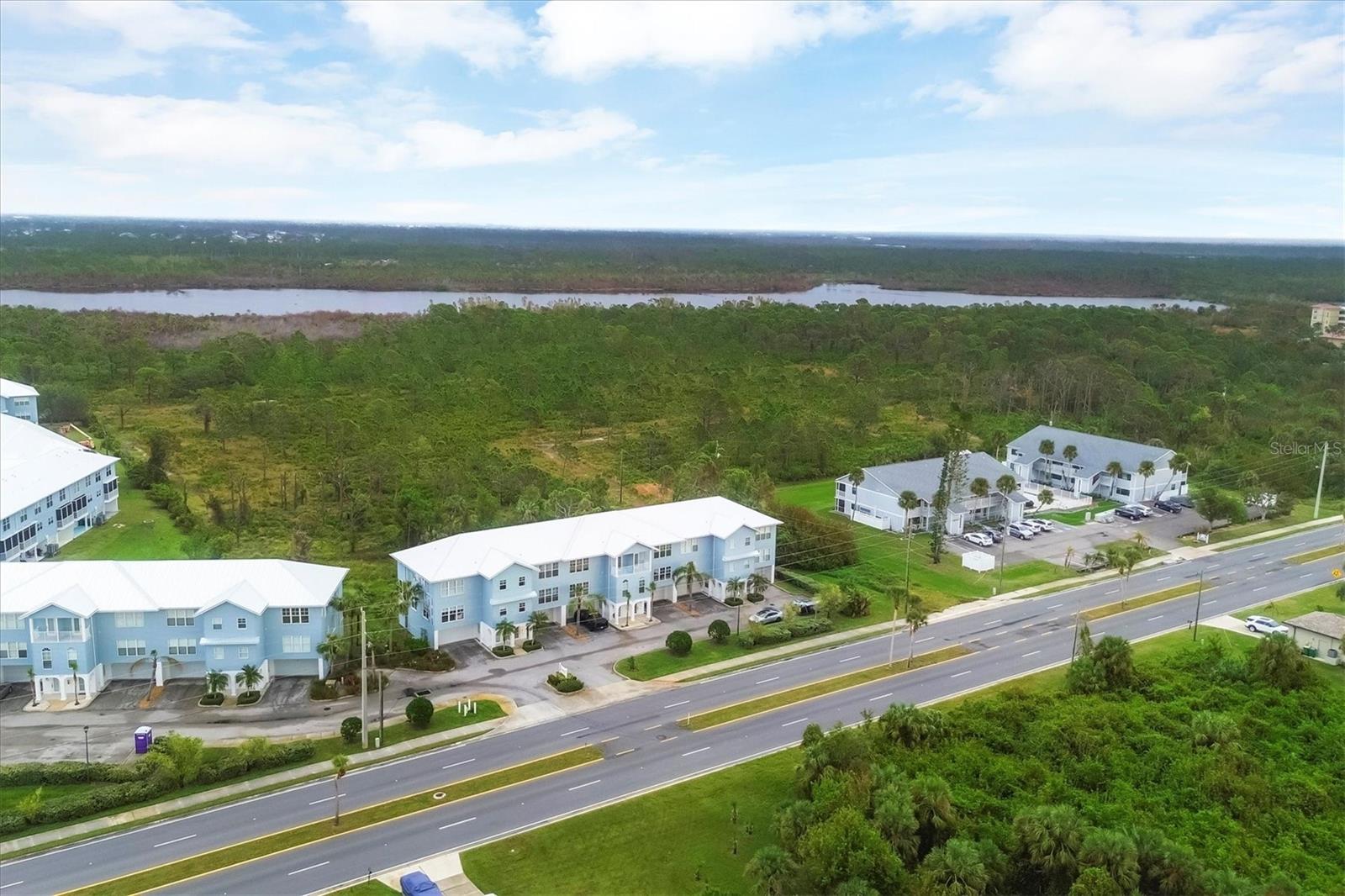 TOWNHOUSES/CAPE HAZE - Residential