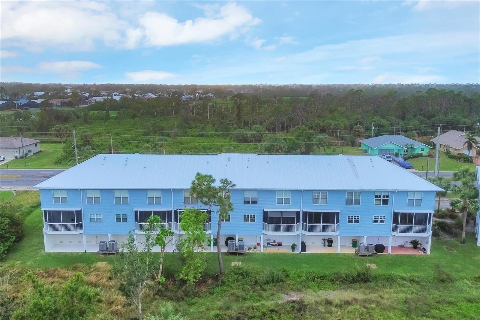 TOWNHOUSES/CAPE HAZE - Residential