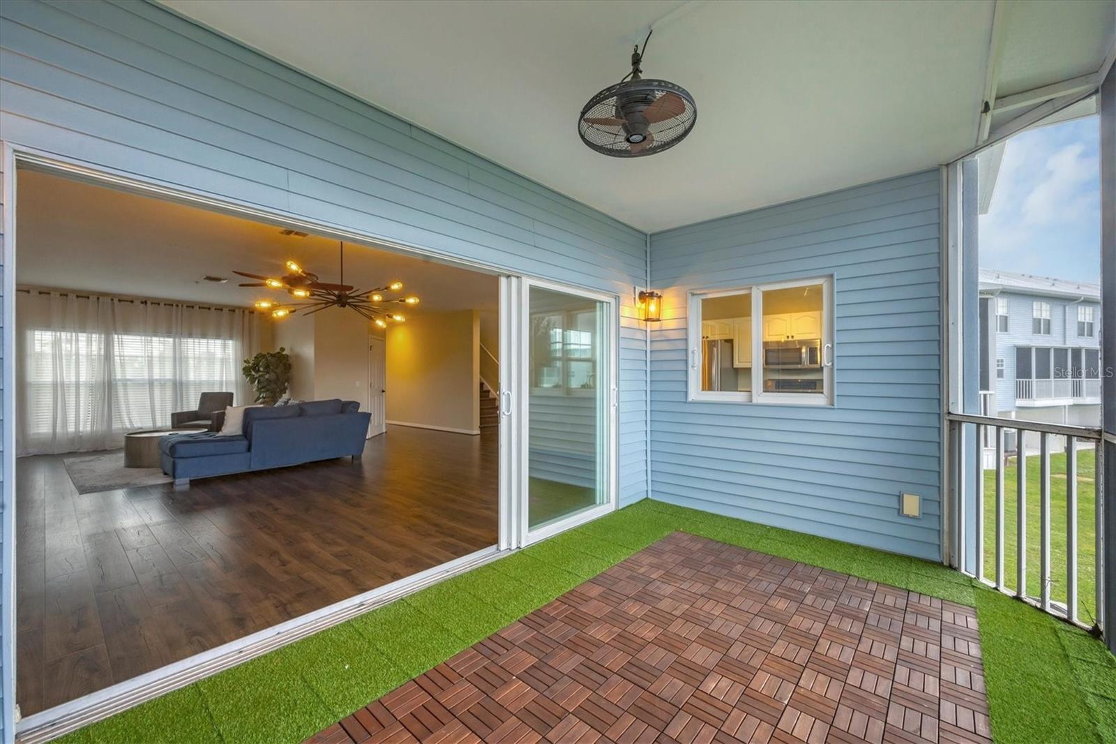 TOWNHOUSES/CAPE HAZE - Residential