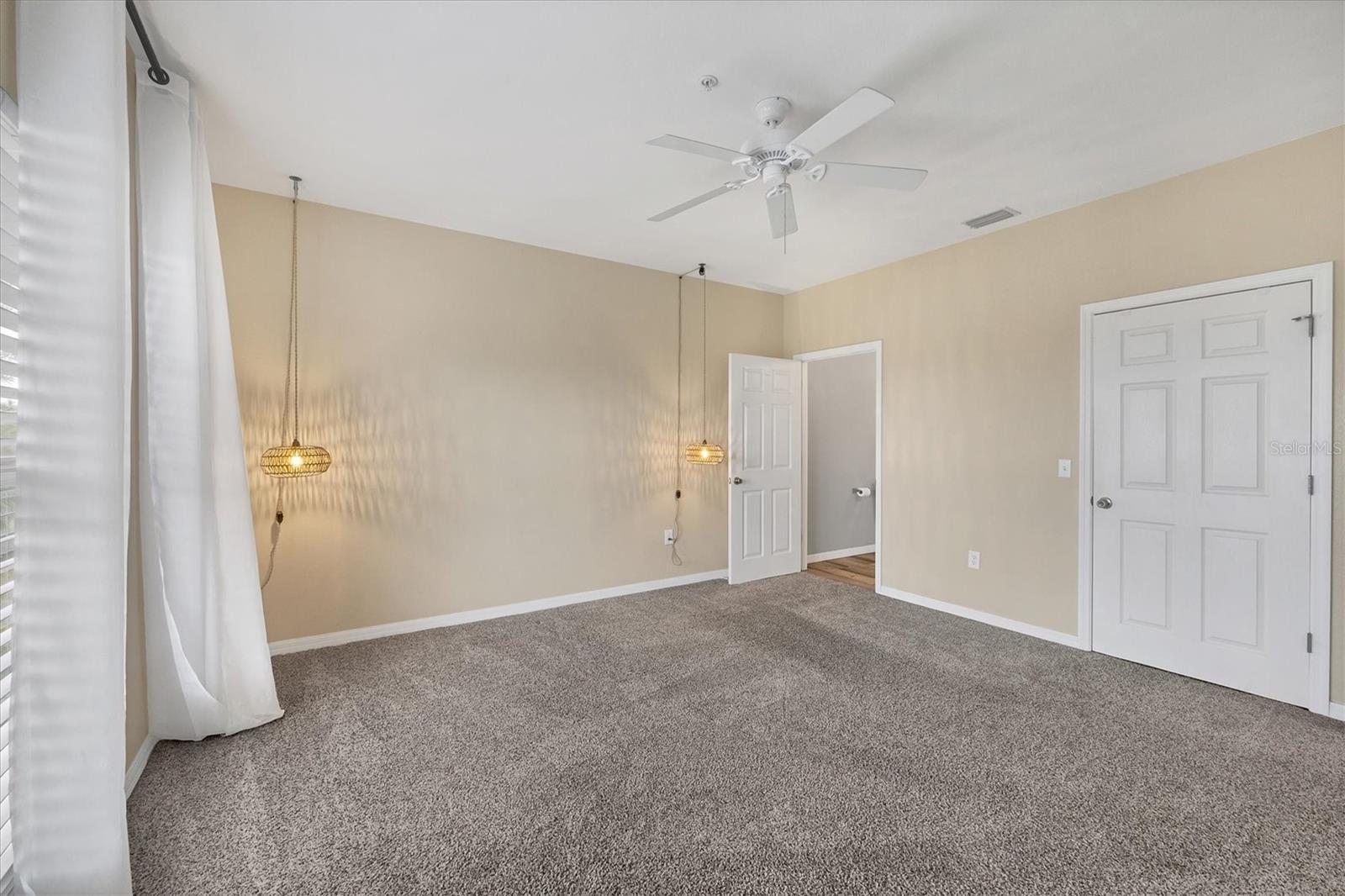 TOWNHOUSES/CAPE HAZE - Residential