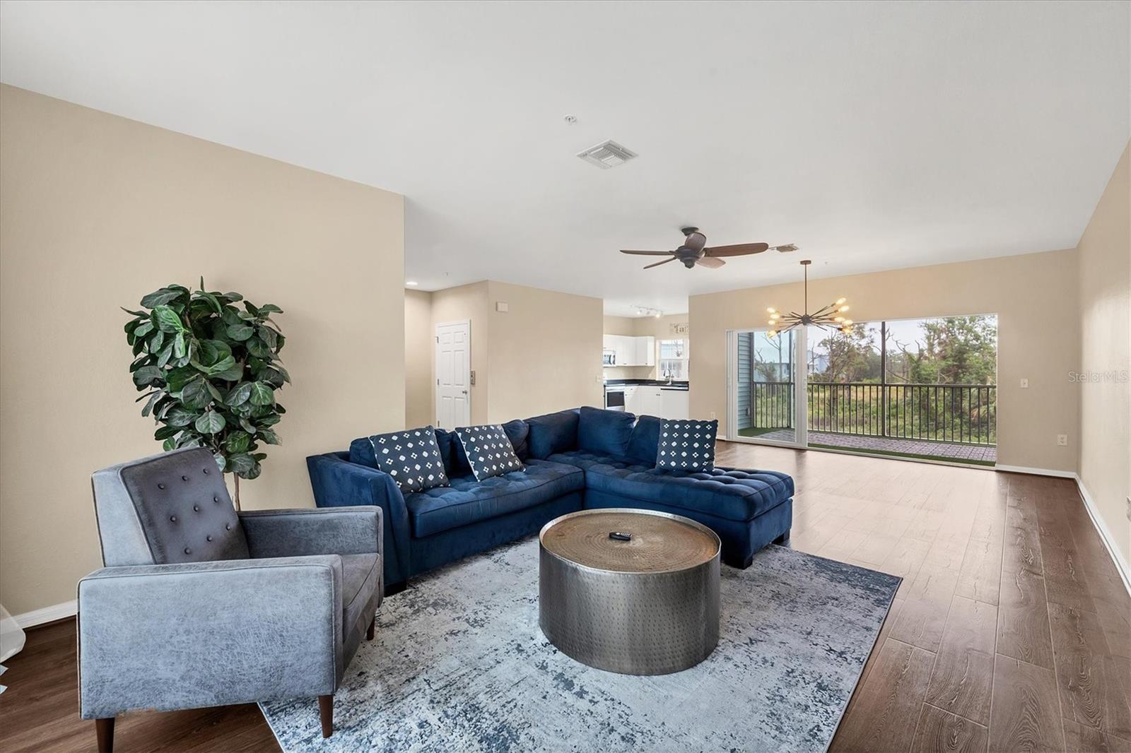 TOWNHOUSES/CAPE HAZE - Residential