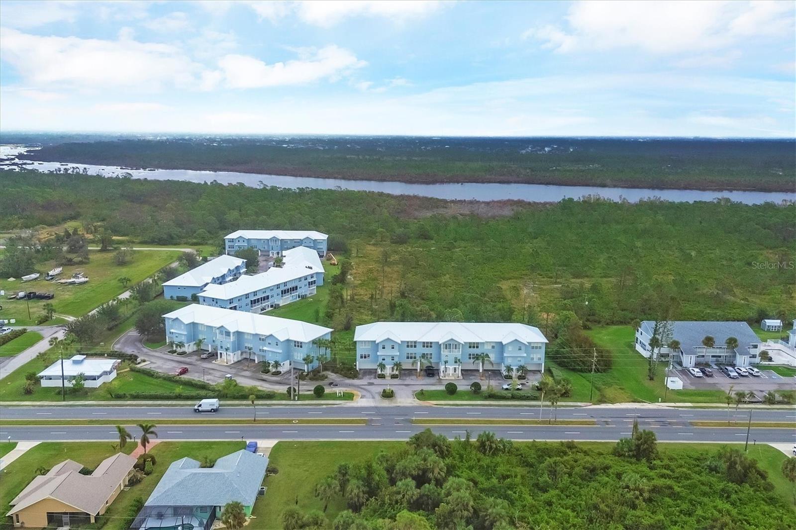 TOWNHOUSES/CAPE HAZE - Residential