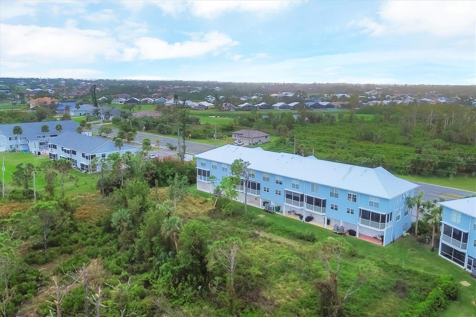 TOWNHOUSES/CAPE HAZE - Residential