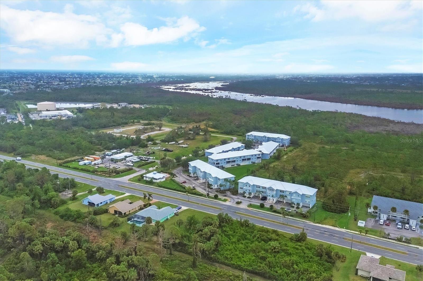 TOWNHOUSES/CAPE HAZE - Residential