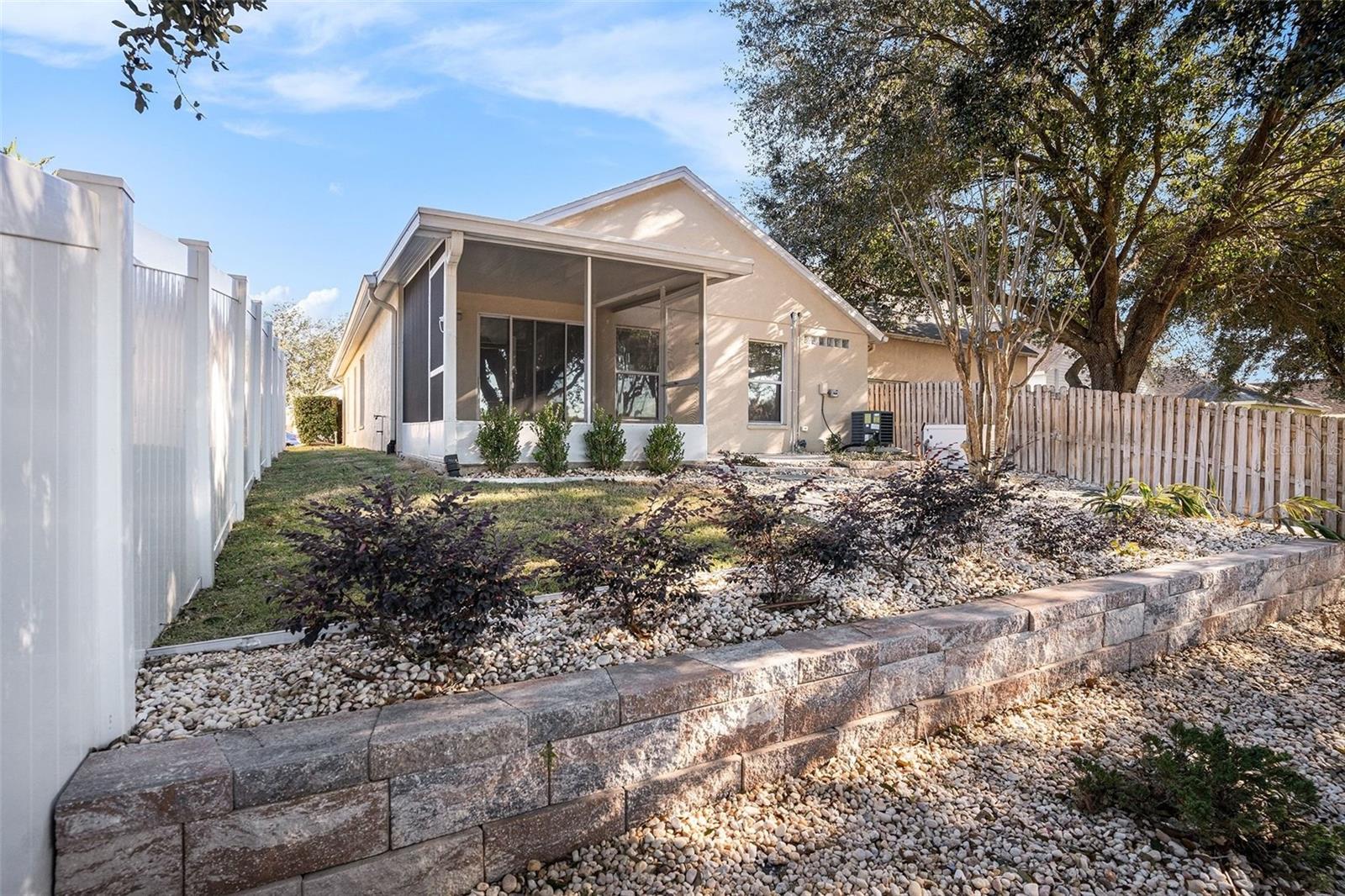 310 SUMMER SAILS DRIVE