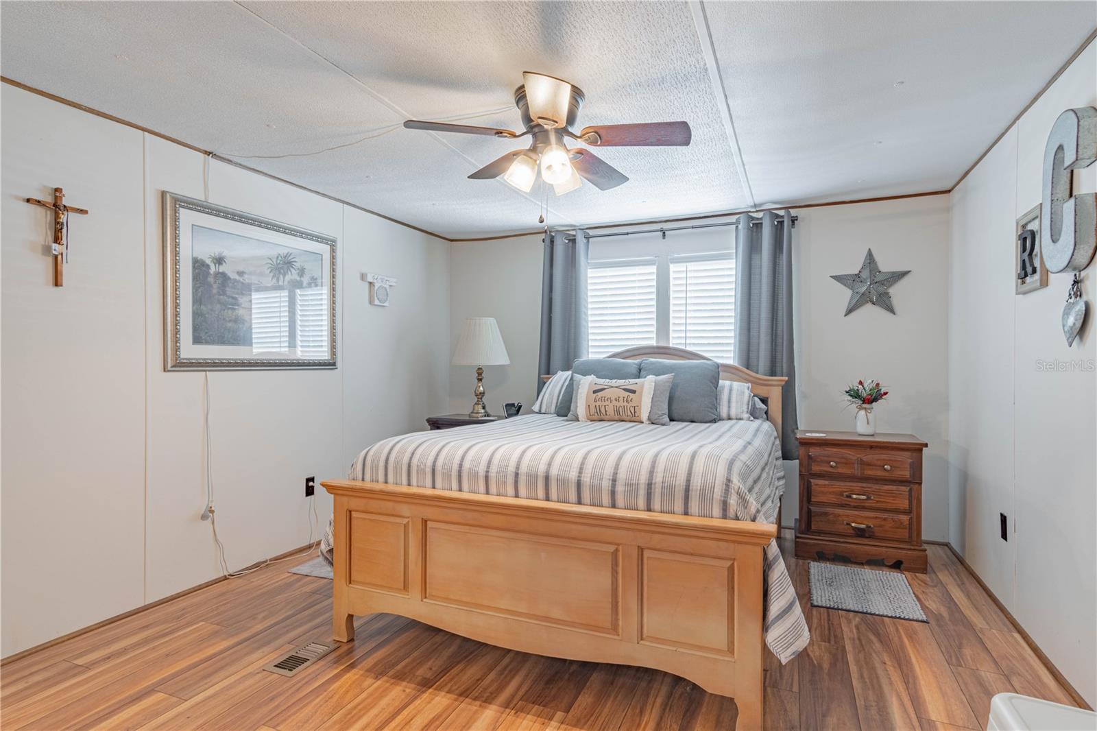 THE S 1/2 OF N 1/2 OF SE 1/4 OF NW 1/4 - Residential