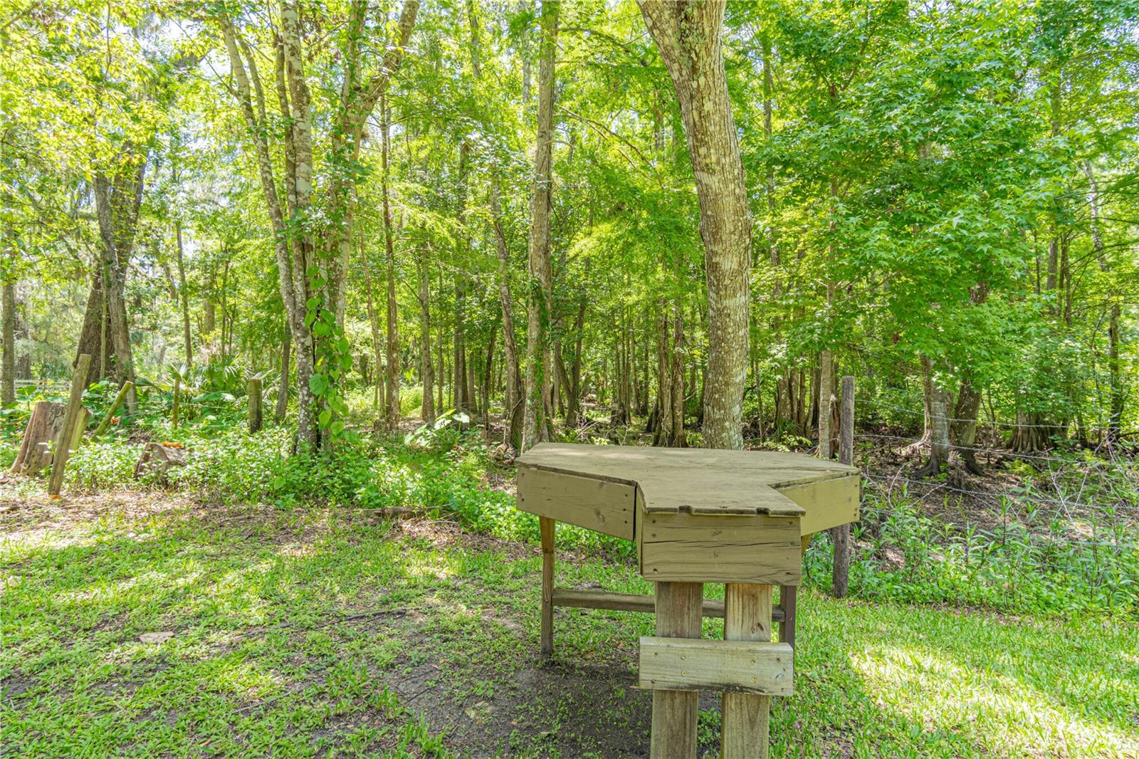 THE S 1/2 OF N 1/2 OF SE 1/4 OF NW 1/4 - Residential