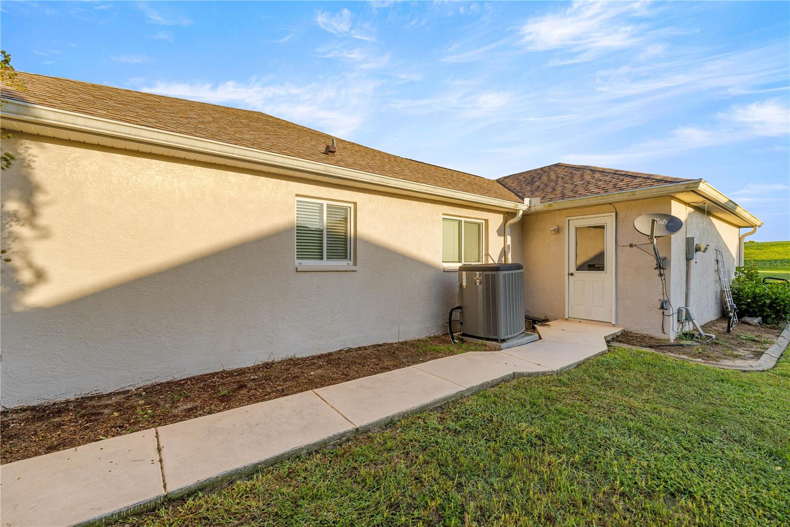 5552 NW 18TH STREET