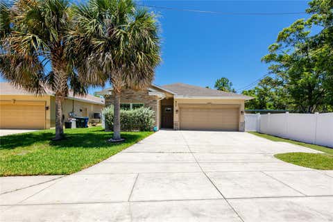 Photo of 902 8th Avenue NW, Largo, FL 33770 (MLS # TB8516767)
