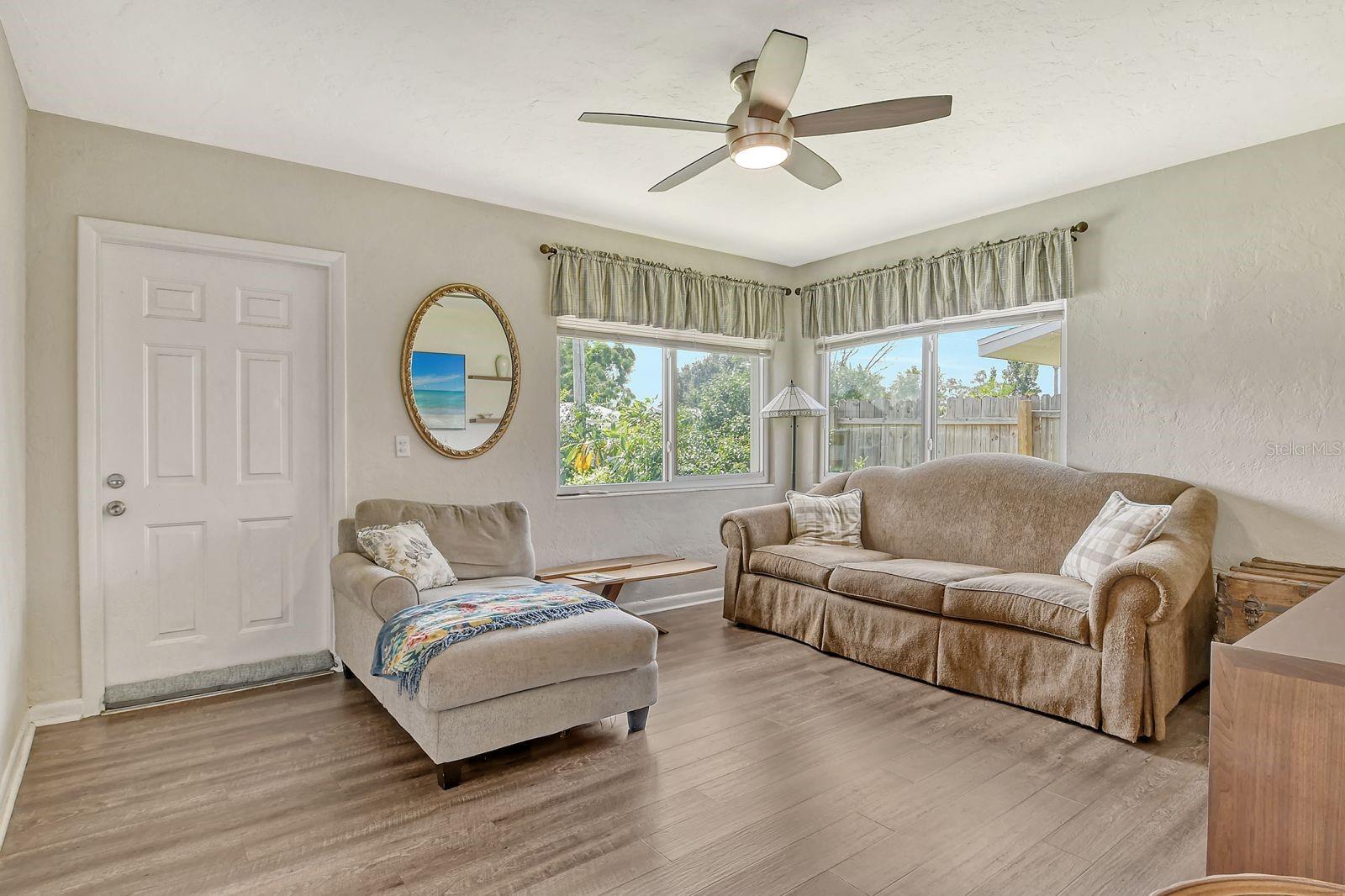 STICKNEY POINT PARK - Residential