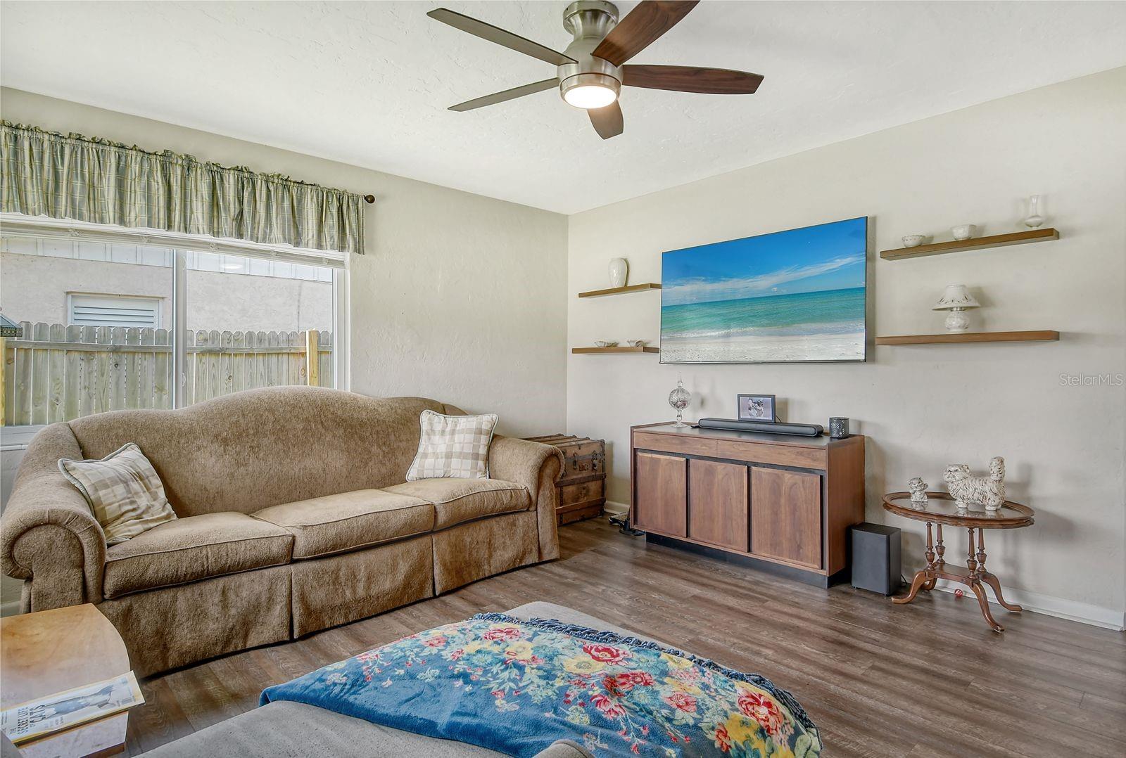 STICKNEY POINT PARK - Residential